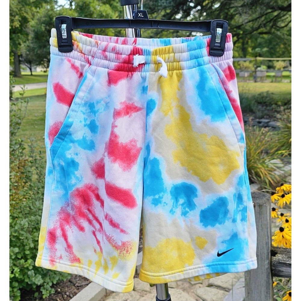 Nike Kids Shorts Tie Dye- With Pockets -Size Large - New Without Tags